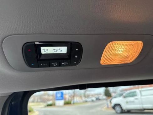 Used 2024 Honda Odyssey EX-L image 25