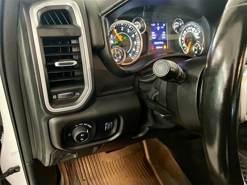 Used 2021 RAM 1500 Big Horn image 10