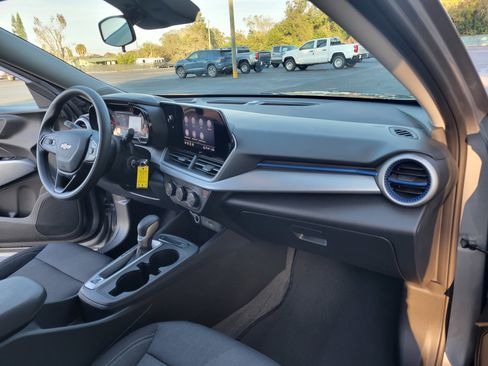 Certified 2025 Chevrolet Trax LS w/ LS Convenience Package image 26