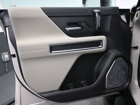 New 2026 GMC Hummer EV SUV image 12