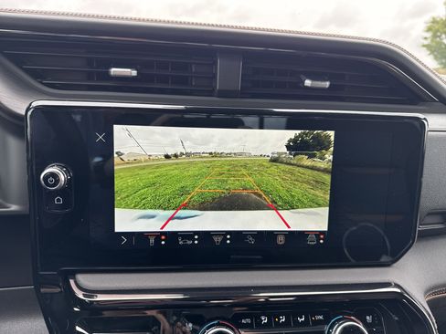 Used 2024 GMC Sierra 1500 AT4 w/ AT4 Premium Package image 28