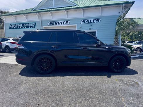 Used 2023 Lincoln Aviator Reserve w/ Equipment Group 201A AWD/4WD image 5