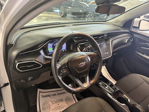 Used 2023 Chevrolet Bolt EUV LT image 12