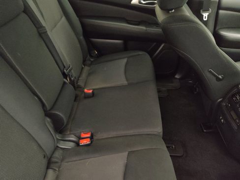 Used 2020 Nissan Pathfinder SV AWD/4WD image 19