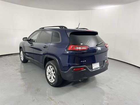 Used 2016 Jeep Cherokee Sport w/ Cold Weather Group AWD/4WD image 33