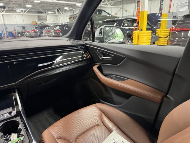 Certified 2023 Audi Q7 3.0T Premium Plus w/ Premium Plus Package AWD/4WD image 18