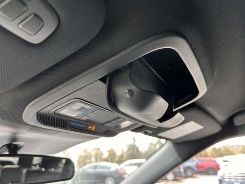 Used 2025 Ford Explorer ST-Line image 29