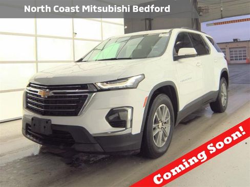 Used 2023 Chevrolet Traverse LT w/ LPO, Floor Liner Package image 1