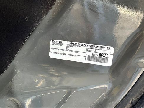 Used 2025 Dodge Durango GT AWD/4WD image 32
