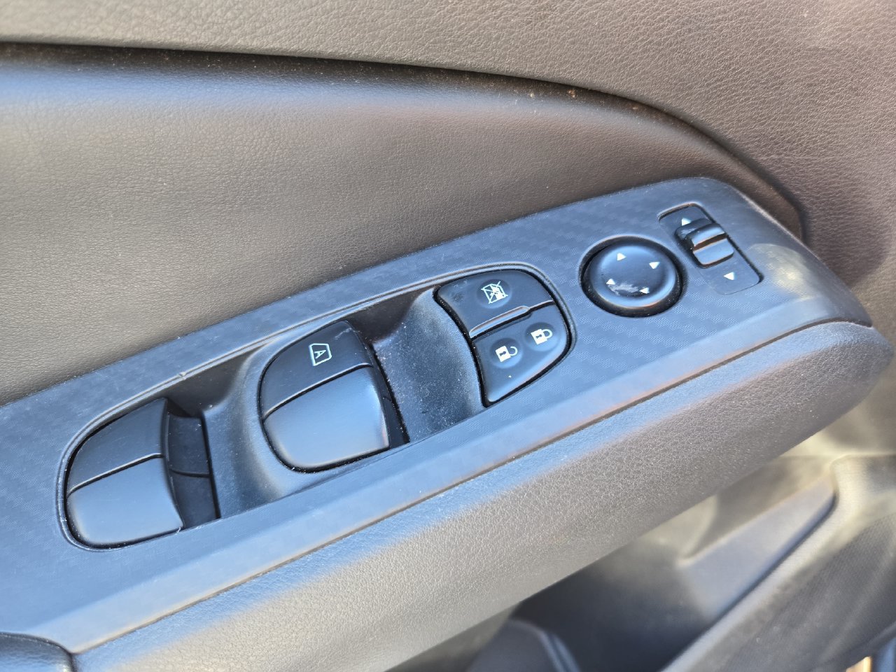 Used 2025 Nissan Altima 2.5 S FWD image 20