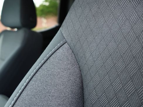 Used 2021 Chevrolet Silverado 1500 LT image 10