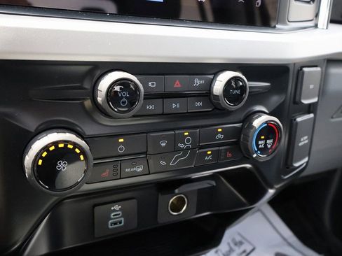 New 2026 Ford F250 XLT w/ XLT Premium Package AWD/4WD image 35