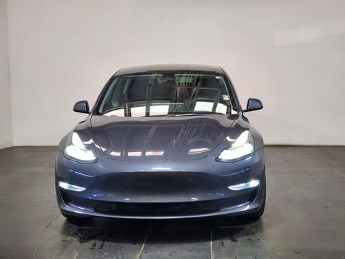Used 2022 Tesla Model 3 Performance image 3
