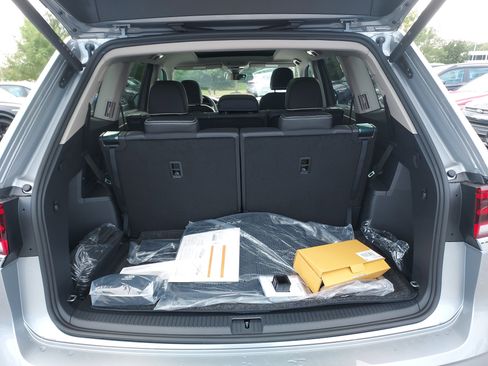 New 2026 Volkswagen Atlas SEL Premium R-Line image 21