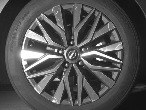 Used 2025 Nissan Altima 2.5 SV image 13