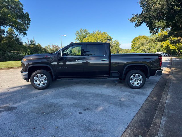 Used 2020 Chevrolet Silverado 2500 LTZ w/ LTZ Premium Package AWD/4WD image 4
