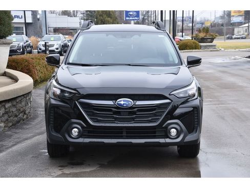 Used 2025 Subaru Outback Premium w/ Popular Package #1 image 9