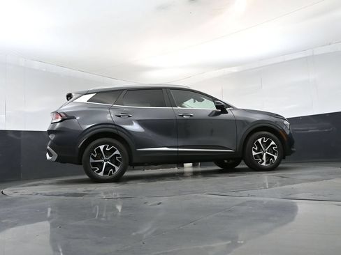Used 2023 Kia Sportage EX AWD/4WD image 24