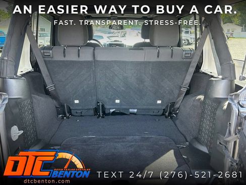 Used 2017 Jeep Wrangler Unlimited Sport w/ Quick Order Package 24S AWD/4WD image 23