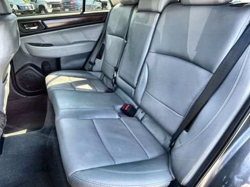 Used 2019 Subaru Outback 3.6R Limited AWD/4WD image 26
