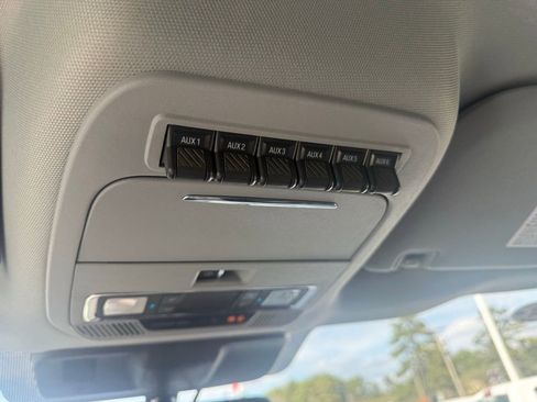 Used 2024 Ford F250 Lariat w/ Lariat Ultimate Package image 27