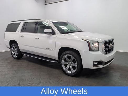 Used 2019 GMC Yukon XL SLT image 3