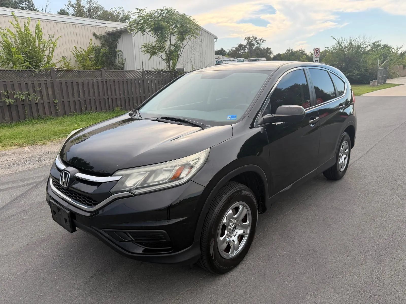 Used 2016 Honda CR-V LX image 1