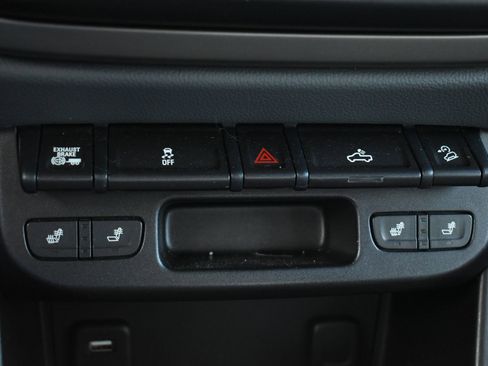 Used 2016 Chevrolet Colorado Z71 image 28