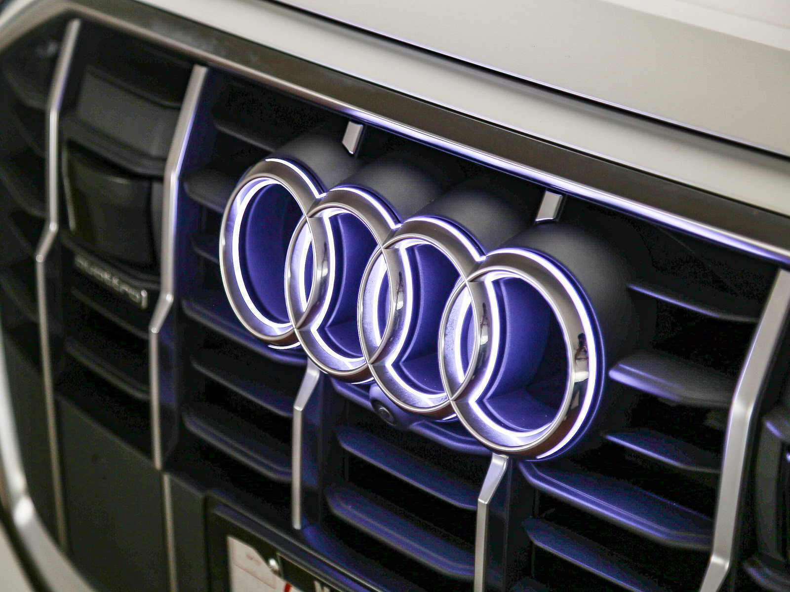 Certified 2023 Audi Q7 2.0T Premium w/ Convenience Package AWD/4WD image 9