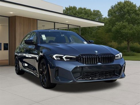 New 2026 BMW 330i 330i w/ M Sport Package image 4