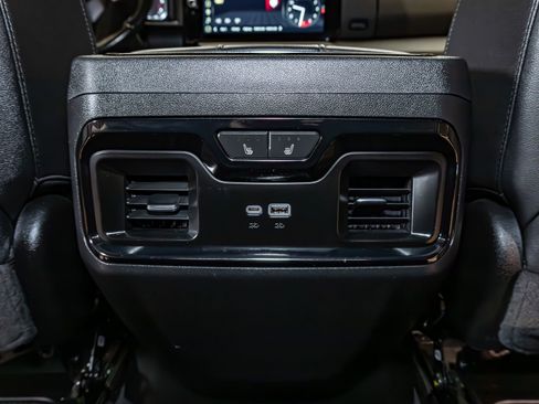 Used 2022 GMC Sierra 1500 AT4 image 24