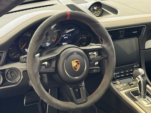 Used 2018 Porsche 911 GT3 image 19