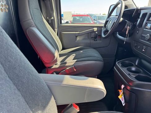 Used 2023 Chevrolet Express 2500 w/ Driver Convenience Package RWD image 6