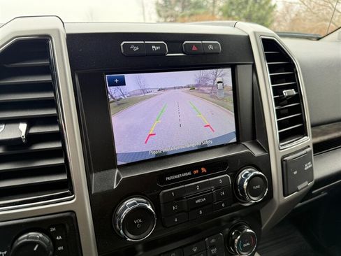 Used 2019 Ford F150 Lariat AWD/4WD image 16