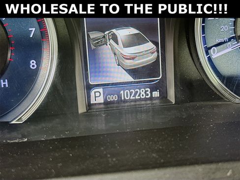 Used 2017 Toyota Camry XLE image 13