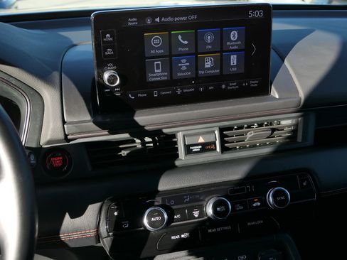 Used 2024 Honda Pilot TrailSport image 17