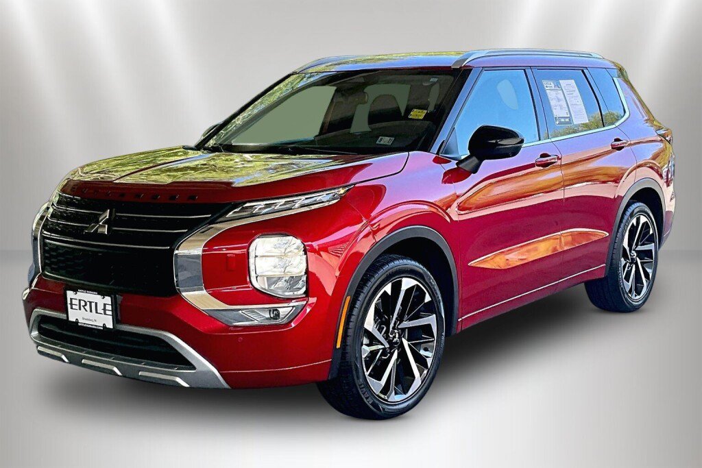 Used 2022 Mitsubishi Outlander SEL AWD/4WD image 3