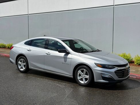 Used 2020 Chevrolet Malibu LS FWD image 8