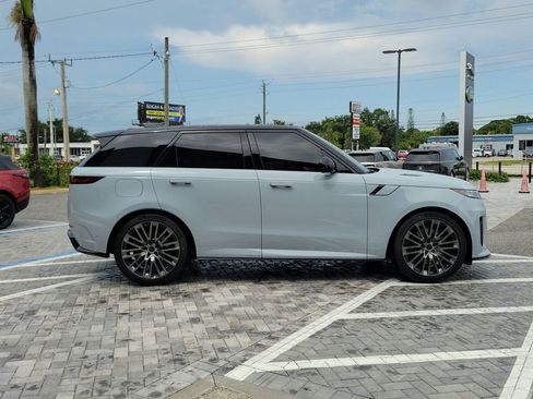 Certified 2026 Land Rover Range Rover Sport SE Dynamic AWD/4WD image 6