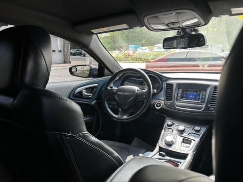 Used 2015 Chrysler 200 S AWD/4WD image 23