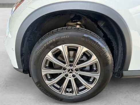 Used 2024 Mercedes-Benz GLC 300 image 24