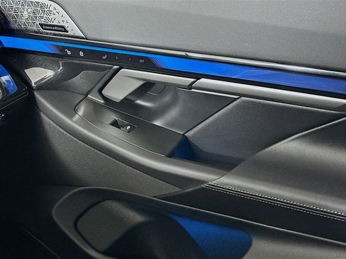 Used 2024 BMW i5 M60 w/ Premium Package image 16