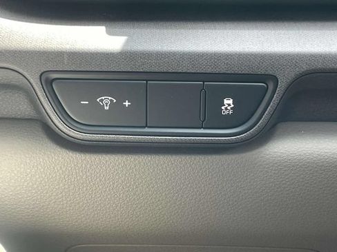 New 2026 Kia Carnival EX FWD image 26