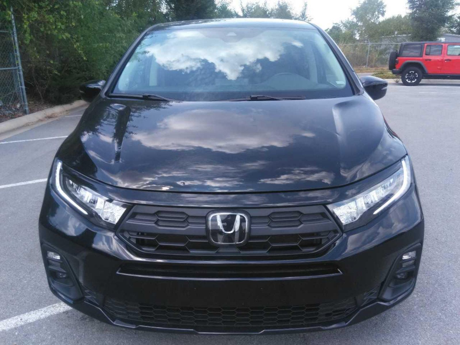 Used 2025 Honda Odyssey EX-L image 2