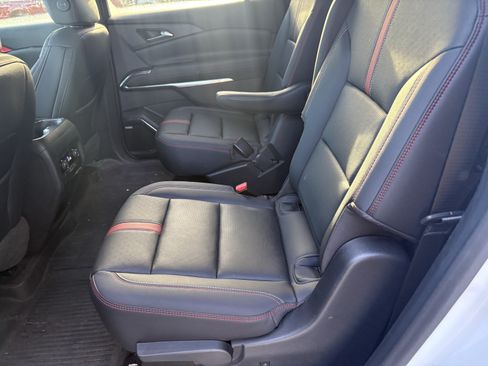 Used 2024 Chevrolet Traverse RS w/ LPO, Floor Liner Package FWD image 8