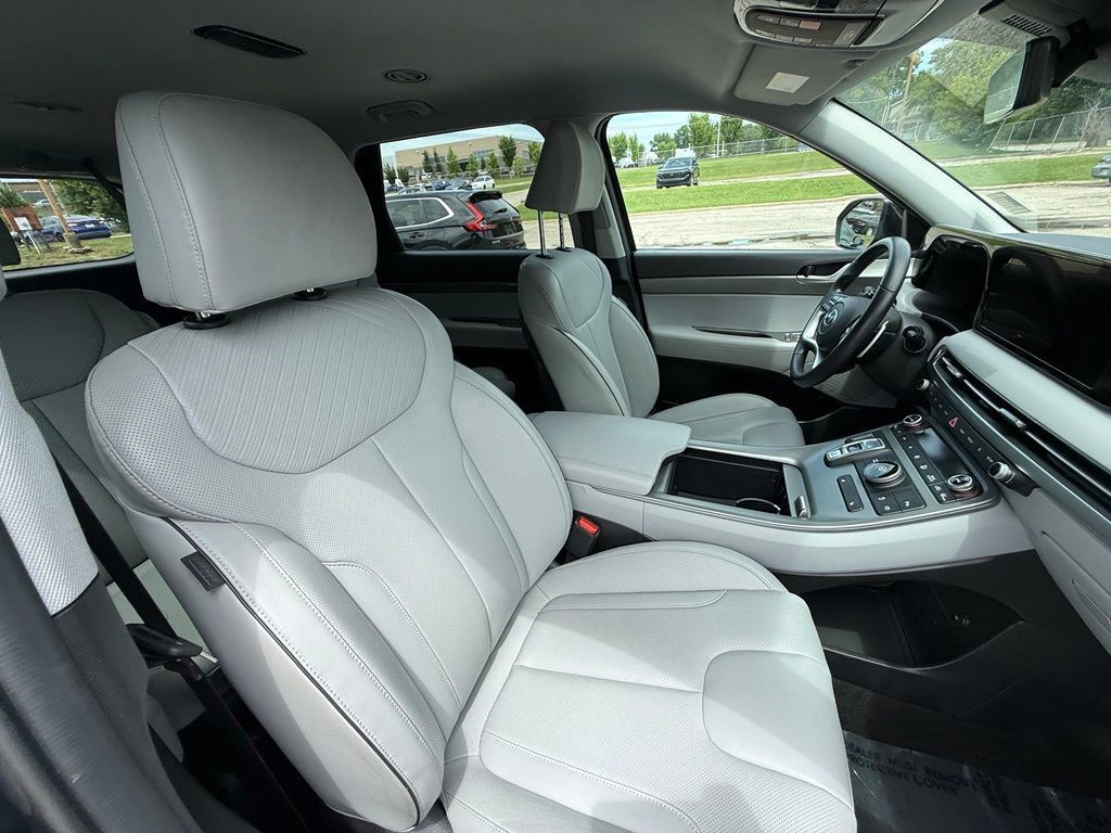 Used 2024 Hyundai Palisade SEL FWD image 42