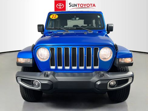 Used 2022 Jeep Wrangler Unlimited Sahara w/ Cold Weather Group AWD/4WD image 10