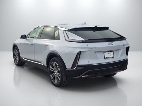New 2026 Cadillac Lyriq Luxury RWD image 7