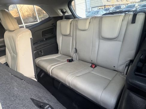 Used 2019 Subaru Ascent Limited w/ Popular Package #3 image 18