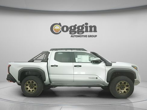 New 2025 Toyota Tacoma 4x4 Double Cab Hybrid image 23